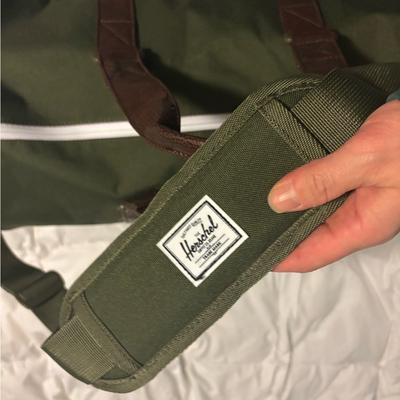 Herschel Supply Company Novel duffle bag Olive and Brown - Picture 3 of 7
